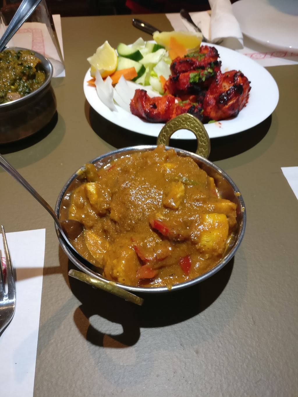 Aroma of India | restaurant | 350 Dundas St, London, ON N6B 1V7, Canada | 5196015353 OR +1 519-601-5353