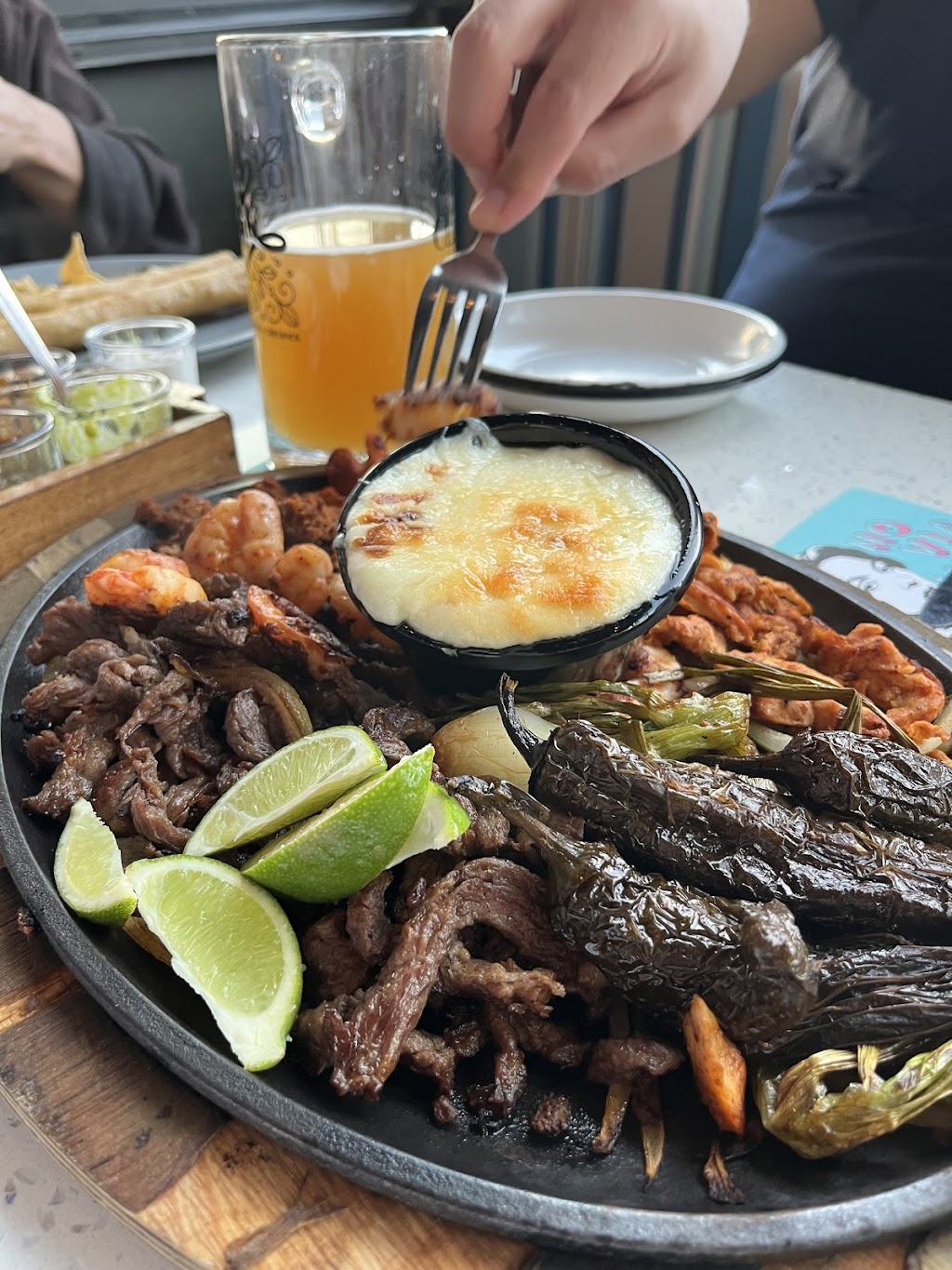 Morra Mia | restaurant | 11250 Montwood Dr, El Paso, TX 79936, USA | 9155942841 OR +1 915-594-2841