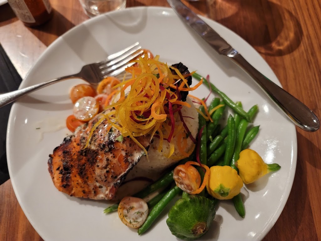 The Vault Uptown | restaurant | 361 Forest Rd, Sedona, AZ 86336, USA | 9282035462 OR +1 928-203-5462