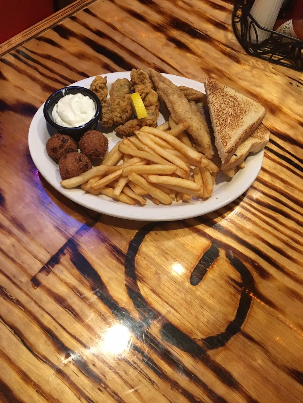 The Galley | restaurant | 7409 LA-182, Morgan City, LA 70380, USA | 9853546439 OR +1 985-354-6439