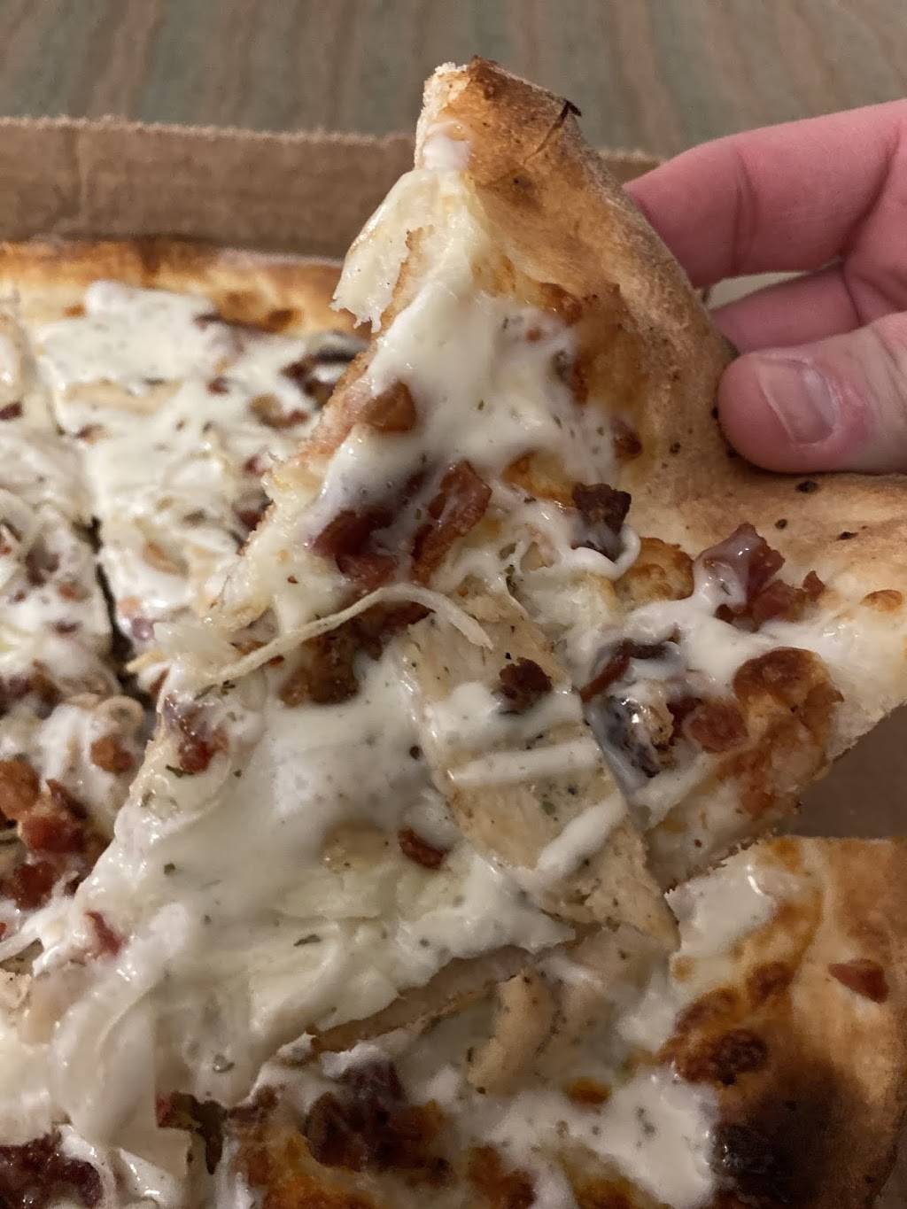 New York Pizza Ocean Springs | restaurant | 1630 Bienville Blvd, Ocean Springs, MS 39564, USA | 2288721677 OR +1 228-872-1677