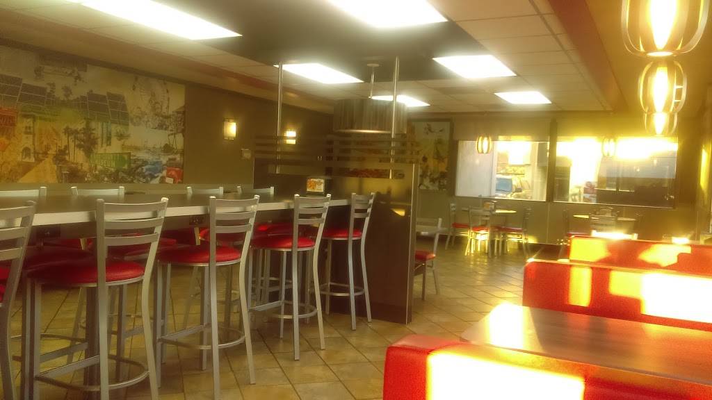 Carls Jr. | restaurant | 815 Real Rd, Bakersfield, CA 93309, USA | 6613230296 OR +1 661-323-0296