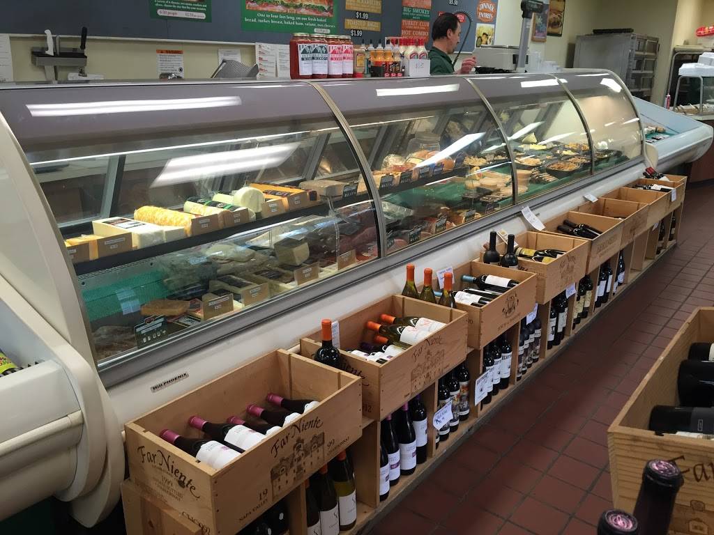 Martins Deli | restaurant | 328 Bassett Rd, Bay Village, OH 44140, USA | 4408711141 OR +1 440-871-1141
