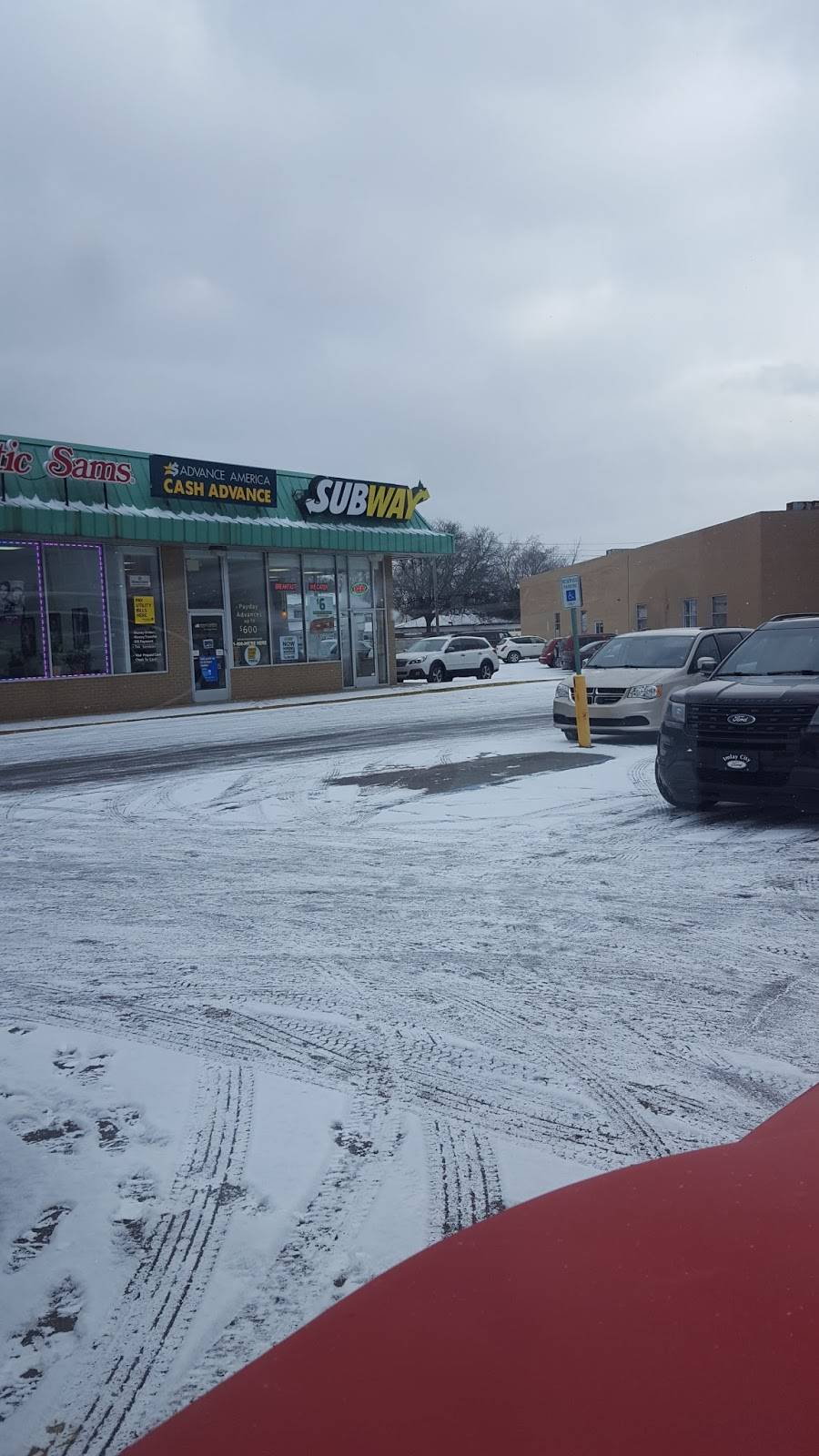 Subway Restaurants | restaurant | 29144 Ryan Rd, Warren, MI 48092, USA | 5865738000 OR +1 586-573-8000