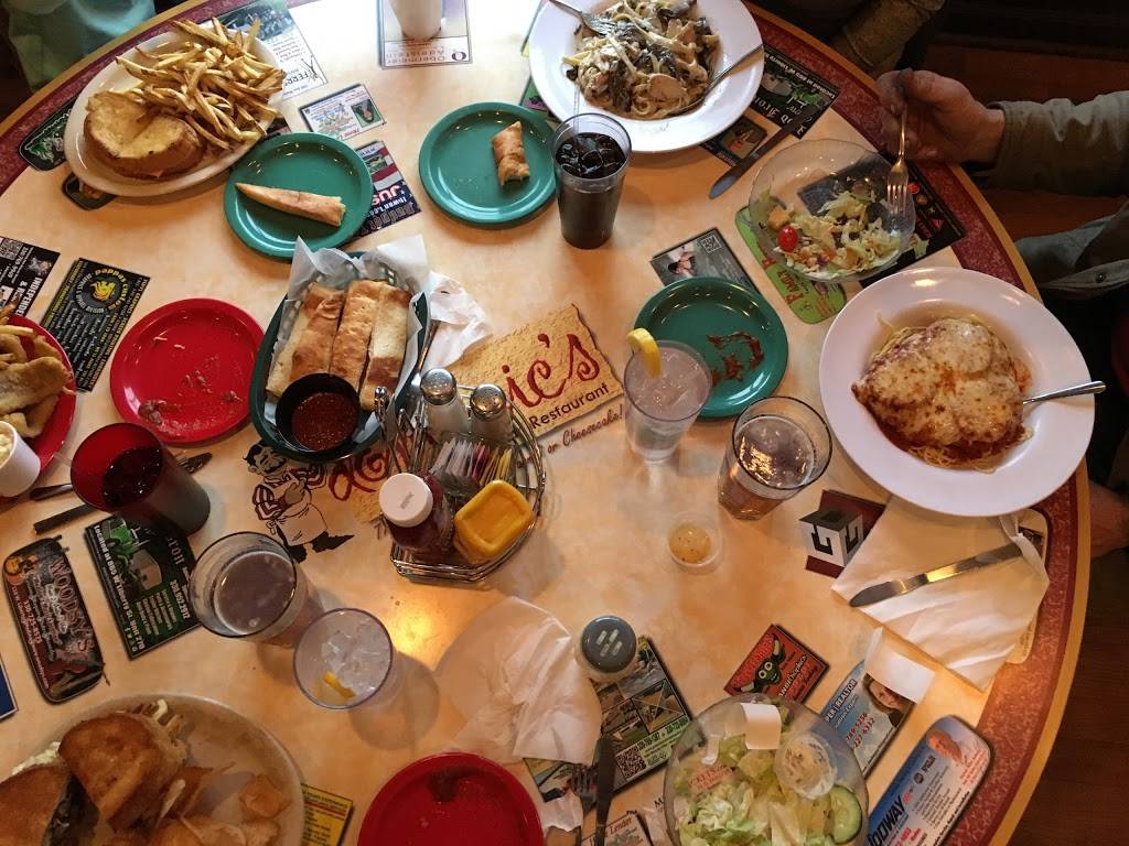 Dominics Italian Restaurant | restaurant | 221 S Jefferson St, Medina, OH 44256, USA | 3307258424 OR +1 330-725-8424