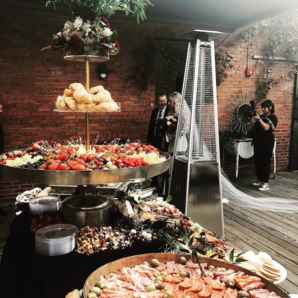 Cherry On Top Catering And Events | restaurant | 5412 River Oaks Blvd, River Oaks, TX 76114, USA | 8179947793 OR +1 817-994-7793