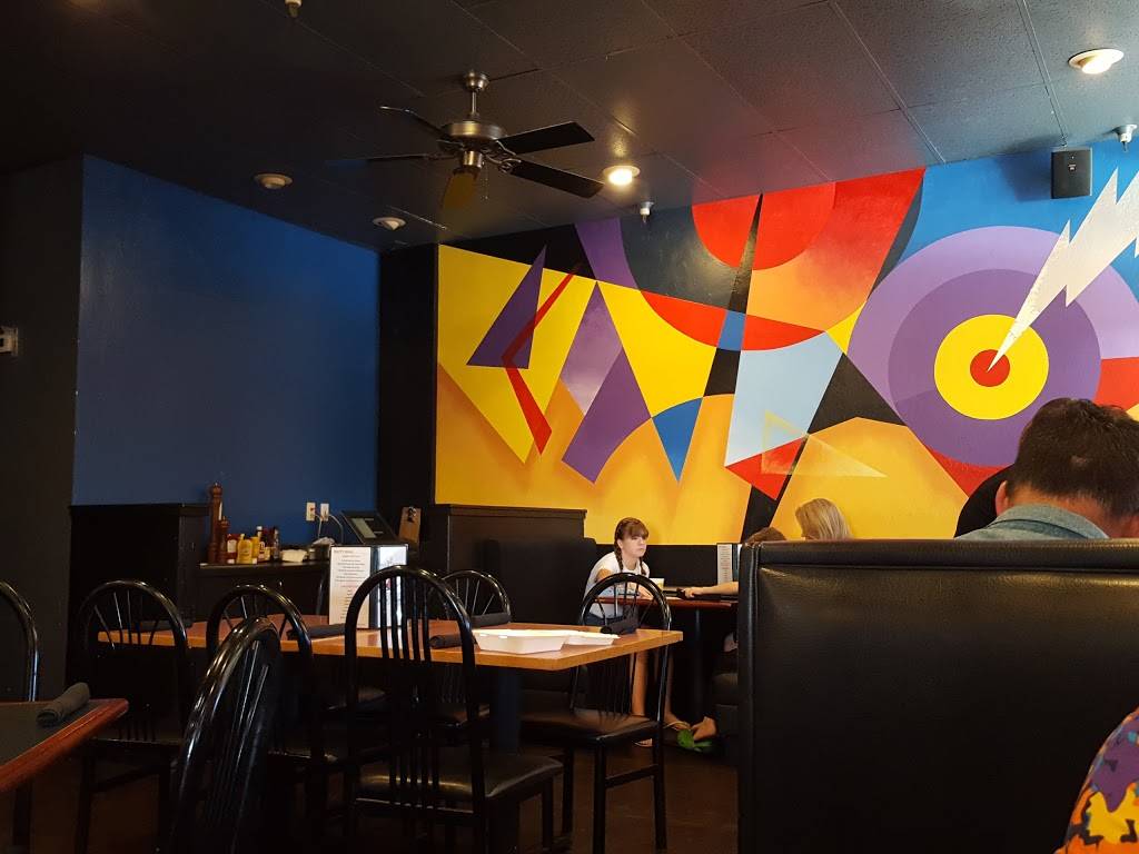 Risky Business | restaurant | 8848 E Tanque Verde Rd, Tucson, AZ 85749, USA | 5207498555 OR +1 520-749-8555