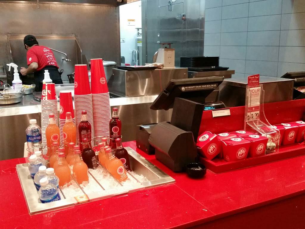 Panda Express | meal takeaway | 1151 40th St, Emeryville, CA 94608, USA | 5106551139 OR +1 510-655-1139