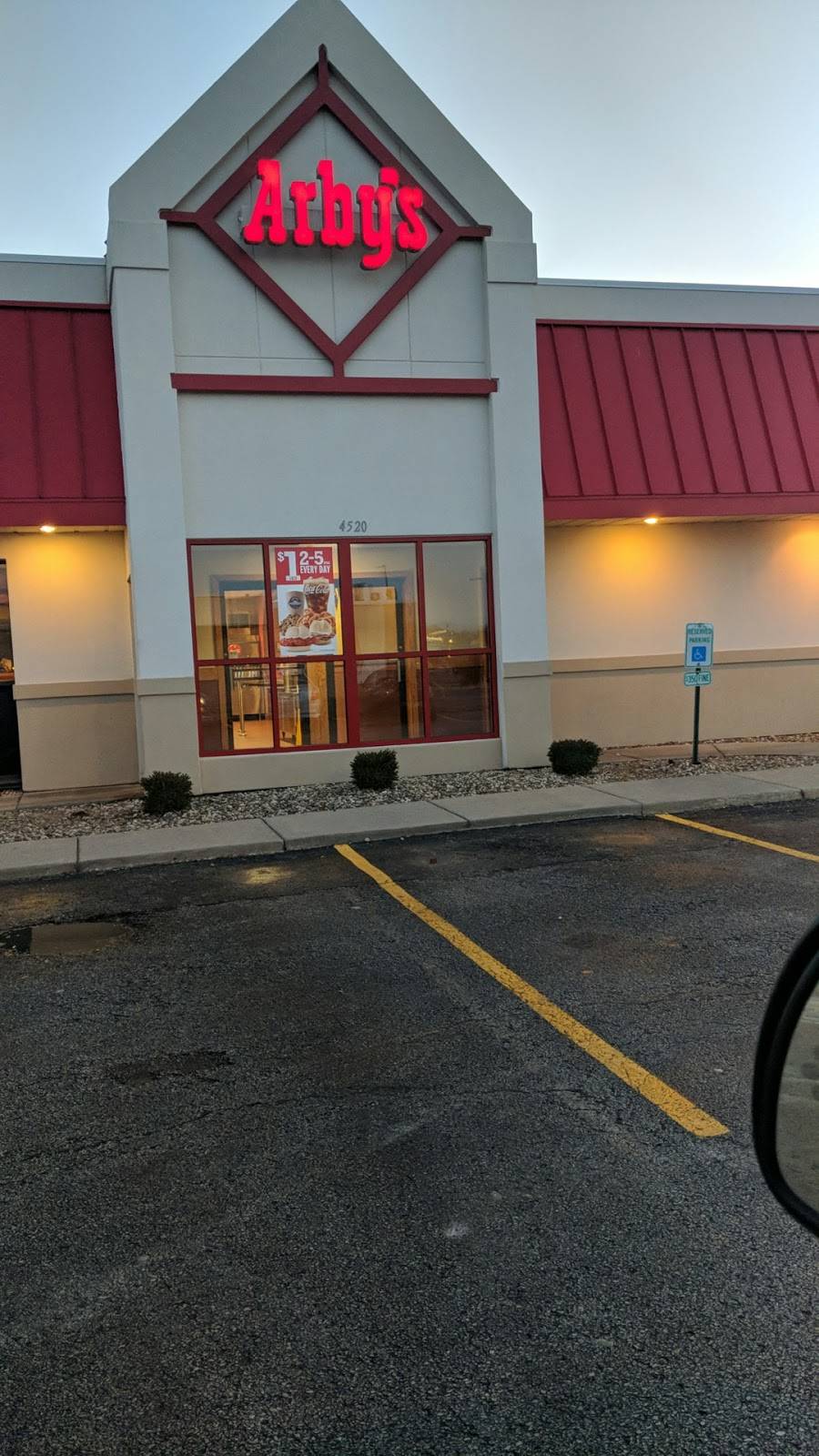 Arbys | restaurant | 4520 16th Ave, Moline, IL 61265, USA | 3097627389 OR +1 309-762-7389