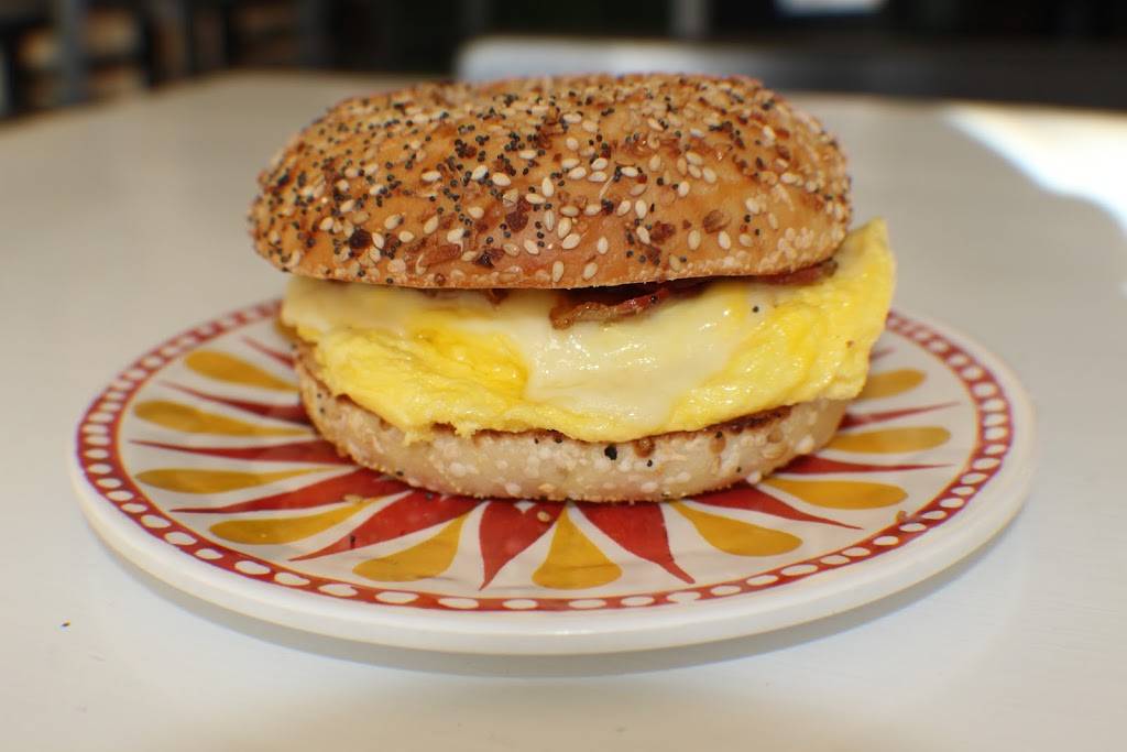 Freckled Fox Cafe | restaurant | 1 N Main St, Northampton, MA 01062, USA | 4135850445 OR +1 413-585-0445