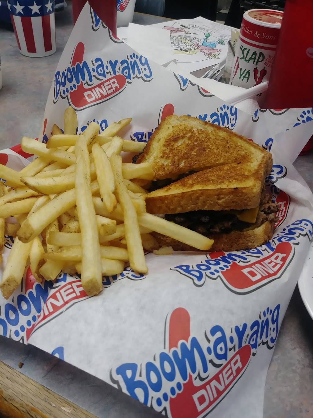 Boomarang Diner | restaurant | 2400 Main St, Choctaw, OK 73020, USA | 4053904455 OR +1 405-390-4455