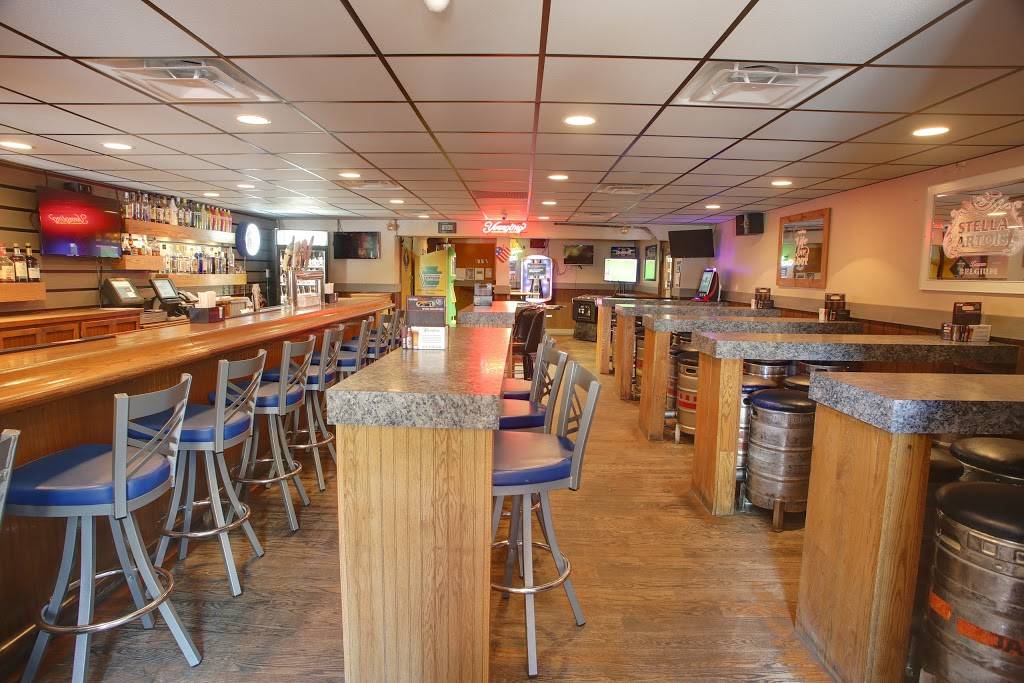 W. Ricks Taproom and Grill | restaurant | 269 Meridian Rd, Butler, PA 16001, USA | 7244822970 OR +1 724-482-2970