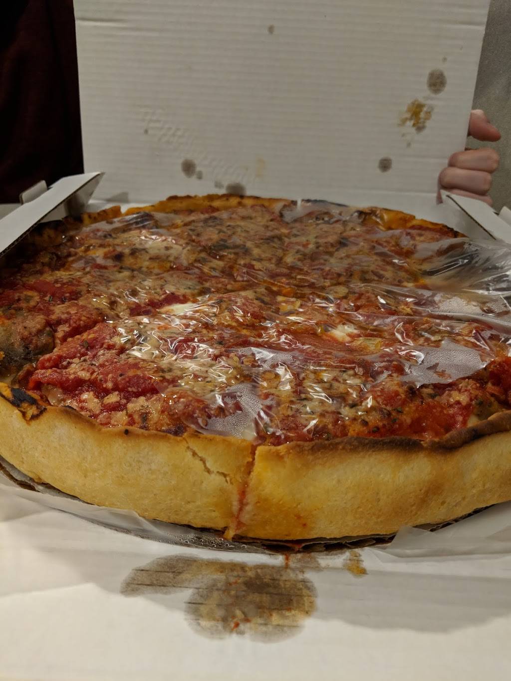 Lou Malnatis Pizzeria | meal delivery | 3223 Lake Ave, Wilmette, IL 60091, USA | 8472565780 OR +1 847-256-5780