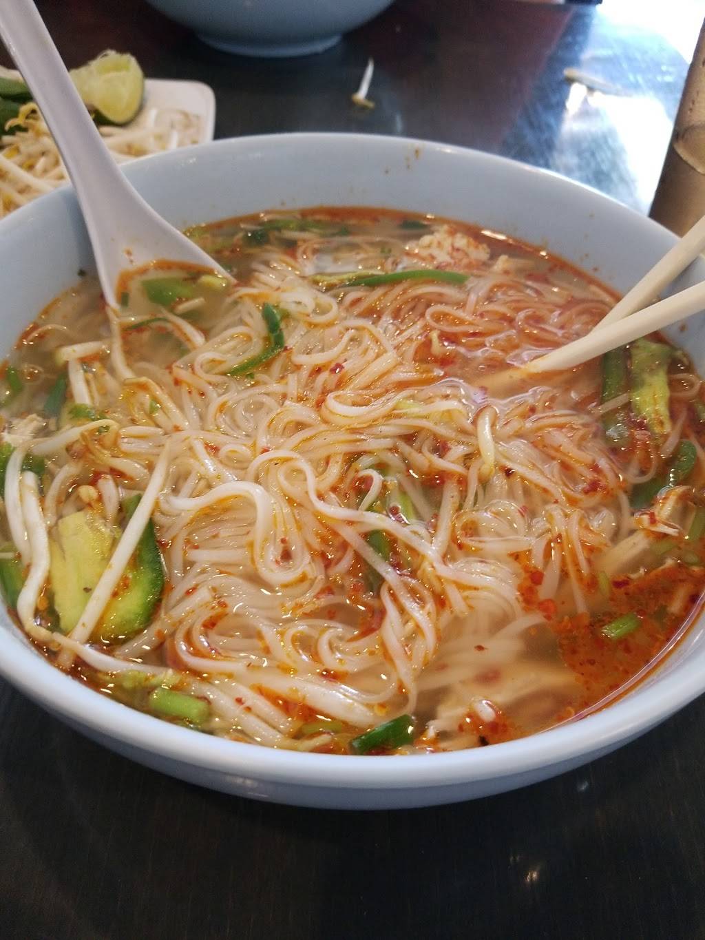 I ❤️ Pho | restaurant | 850 Maryland Ave E, St Paul, MN 55106, USA | 6516003724 OR +1 651-600-3724