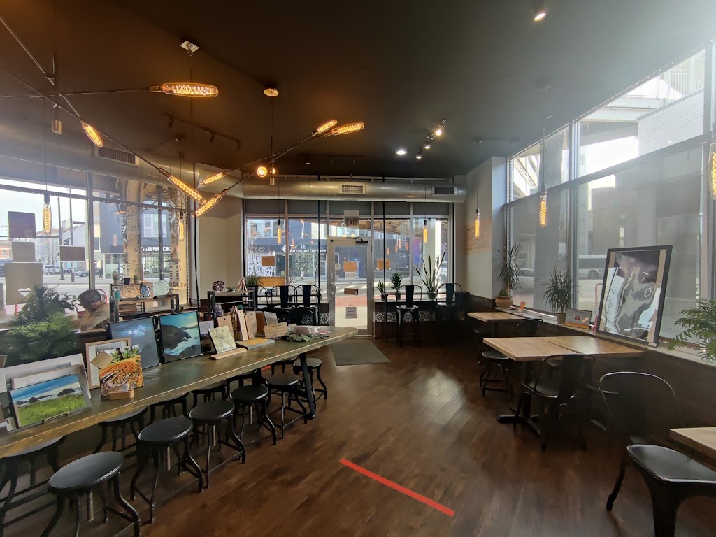 Oromo Cafe Bucktown | cafe | 1912 N Western Ave, Chicago, IL 60647, USA | 7739048147 OR +1 773-904-8147