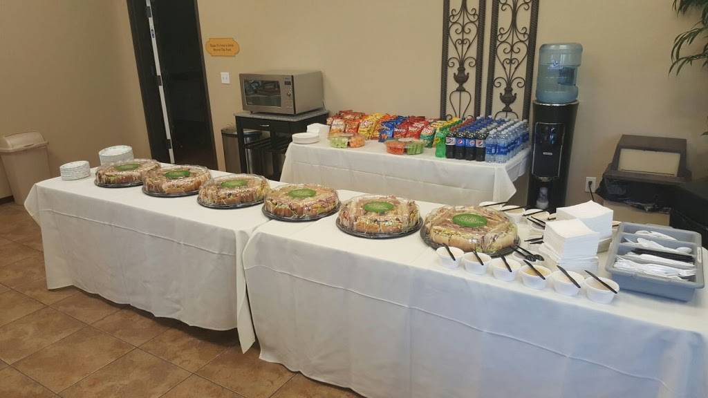 Deli Delicious Tracy | restaurant | 2805 Naglee Road Ste 130 Ste 130, Tracy, CA 95304, USA | 2092210615 OR +1 209-221-0615