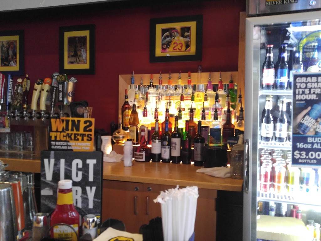 Buffalo Wild Wings | restaurant | 176 E Main St, Kent, OH 44240, USA | 3306789464 OR +1 330-678-9464