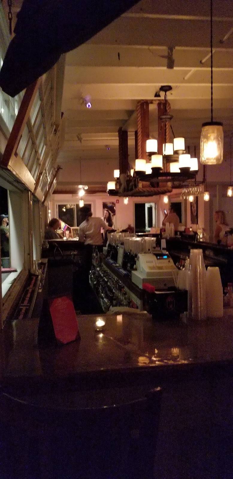 Sand Castle | restaurant | 106 Lewis Walk, Sayville, NY 11782, USA | 6315974174 OR +1 631-597-4174