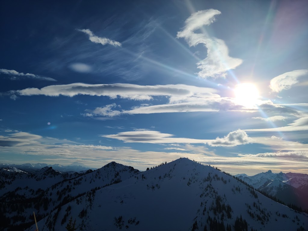 Summit House Restaurant | restaurant | 33914 Crystal Mountain Blvd, Enumclaw, WA 98022, USA | 3606633085 OR +1 360-663-3085