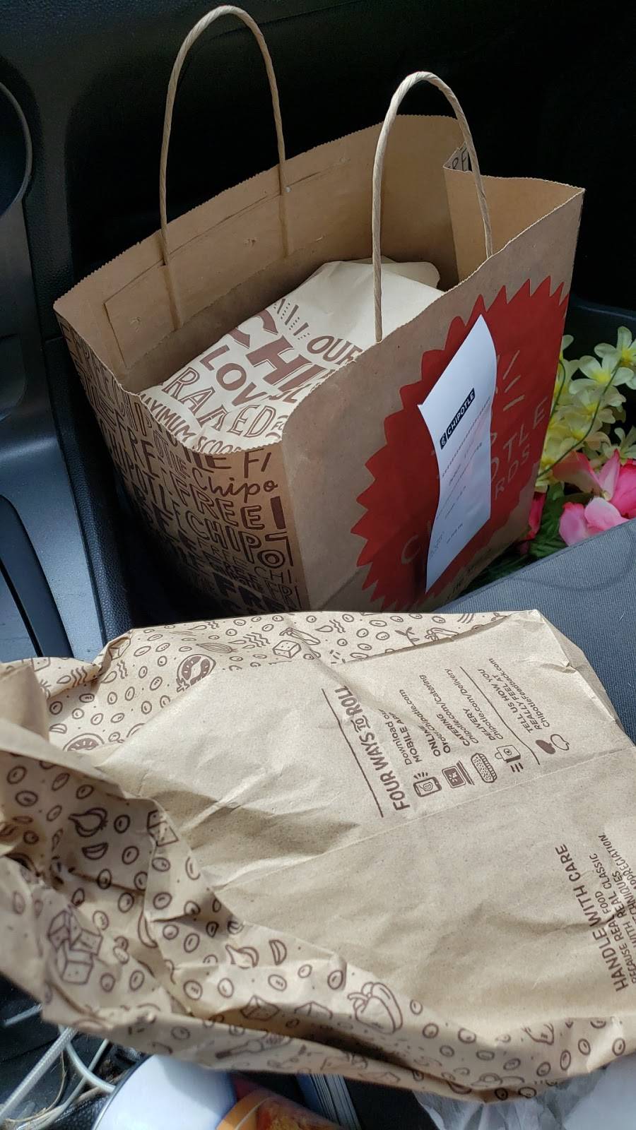 Chipotle Mexican Grill | restaurant | 5706 San Felipe St A-100, Houston, TX 77057, USA | 7134961103 OR +1 713-496-1103