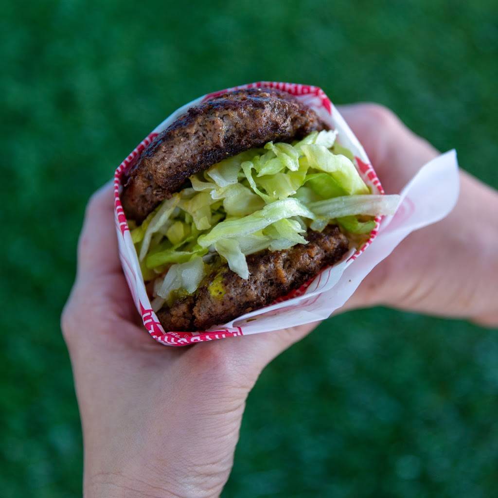 Fatburger & Buffalos Express | restaurant | 21020 Beach Blvd, Huntington Beach, CA 92648, USA | 7143740077 OR +1 714-374-0077