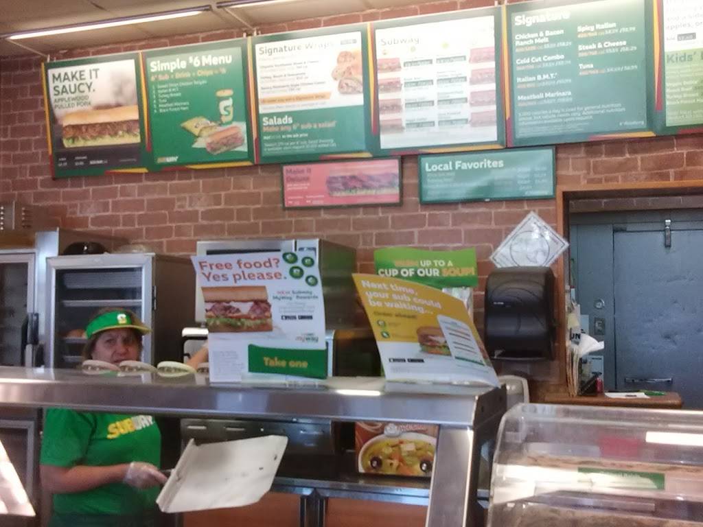 Subway | restaurant | 7300 Norris Fwy, Knoxville, TN 37918, USA | 8659220339 OR +1 865-922-0339