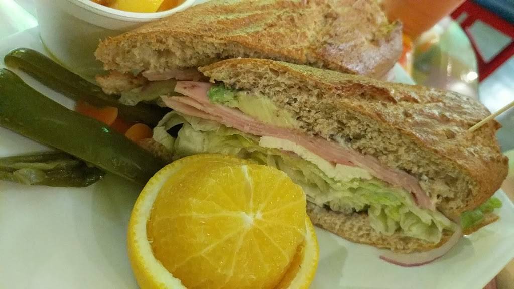 Mateos Ice Cream & Fruit Bars | restaurant | 11551 Santa Monica Blvd, Los Angeles, CA 90025, USA | 4244028038 OR +1 424-402-8038