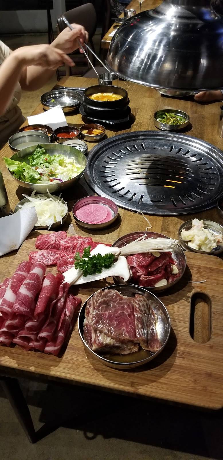Sizzle Korean BBQ | restaurant | 21001 N Tatum Blvd #36, Phoenix, AZ 85050, USA | 4802659406 OR +1 480-265-9406