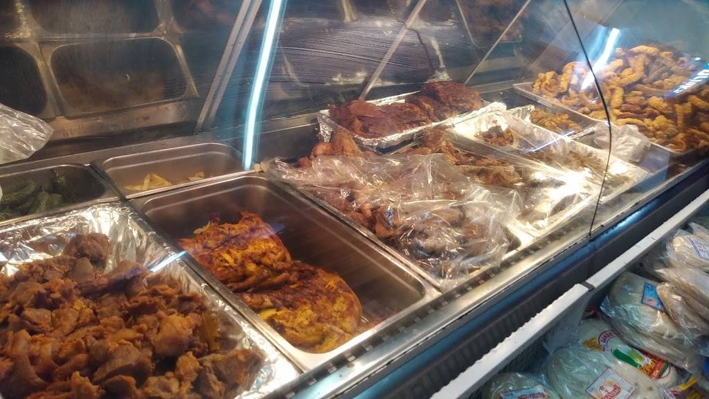 Uruapan Carniceria | restaurant | 6541 N 59th Ave, Glendale, AZ 85301, USA | 6239319079 OR +1 623-931-9079