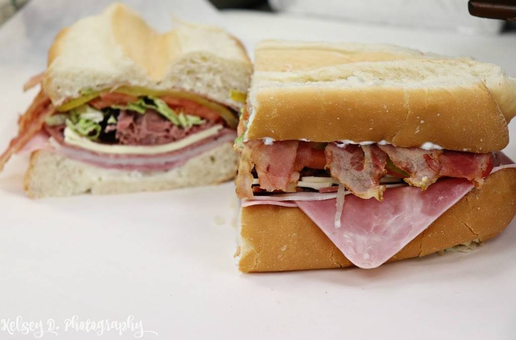 The Sandwich Shack | restaurant | 898 Main St, Sanford, ME 04073, USA | 2078501189 OR +1 207-850-1189