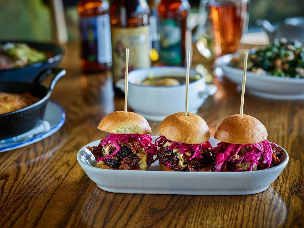 The Corner Grill, Bar + Game Room | restaurant | 344 W Nine Mile Rd, Ferndale, MI 48220, USA | 2482915470 OR +1 248-291-5470