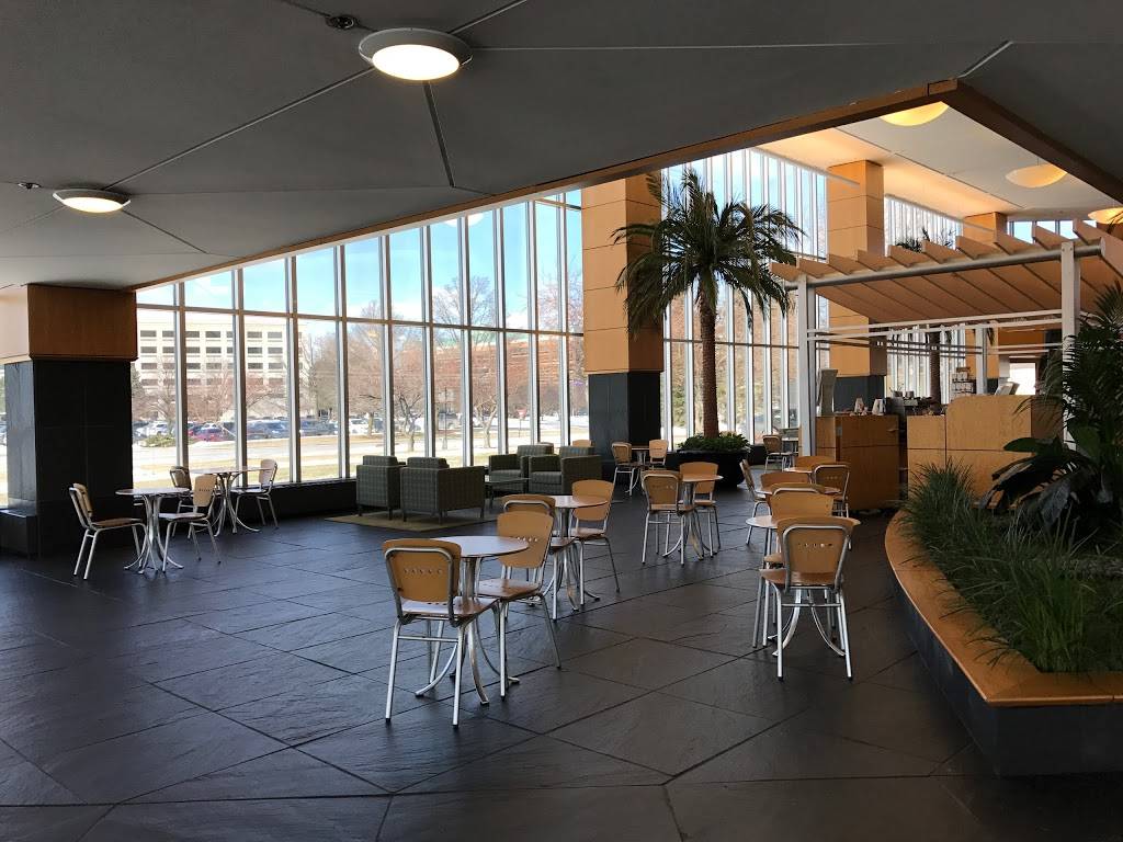 American Center Deli Cafe | restaurant | 27777 Franklin Rd, Southfield, MI 48034, USA | 2489451583 OR +1 248-945-1583