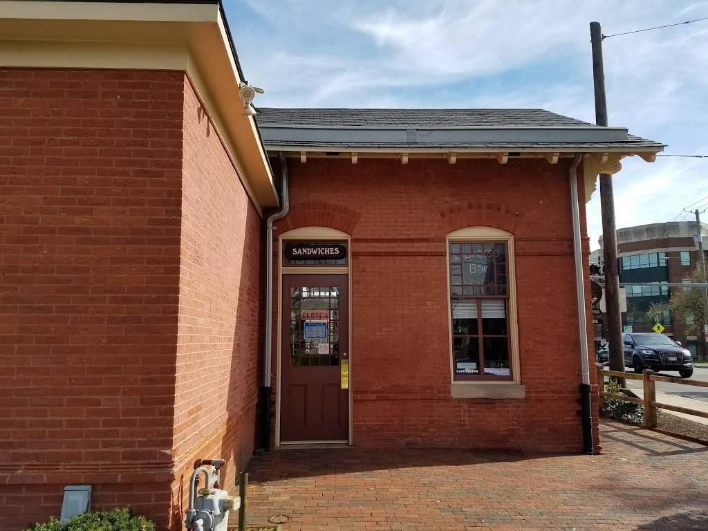 Java Junction | restaurant | 5 S Summit Ave, Gaithersburg, MD 20877, USA | 3019487107 OR +1 301-948-7107