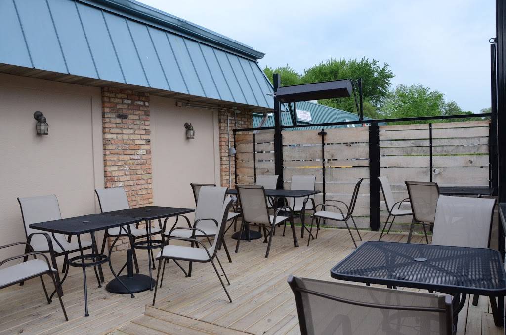 Shakespeares Pub And Grill | restaurant | 819 S 1st Ave, Iowa City, IA 52245, USA | 3193377275 OR +1 319-337-7275