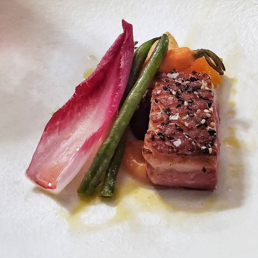 Stofa Restaurant | restaurant | 1356 Wellington St W, Ottawa, ON K1Y 3C3, Canada | 6137226555 OR +1 613-722-6555