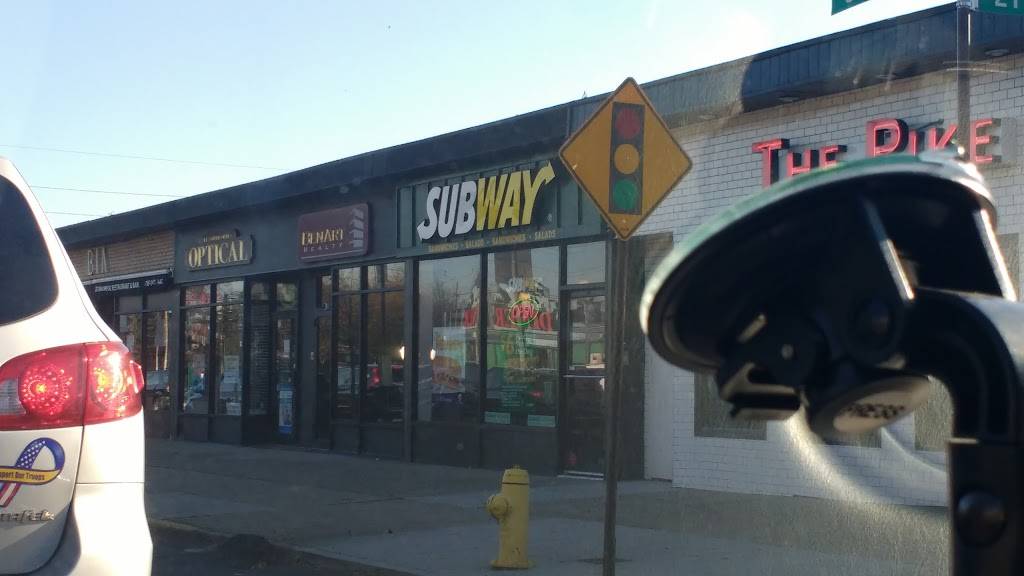 Subway Restaurants | restaurant | 271-06 Union Tpke, Queens, NY 11040, USA | 7183470477 OR +1 718-347-0477