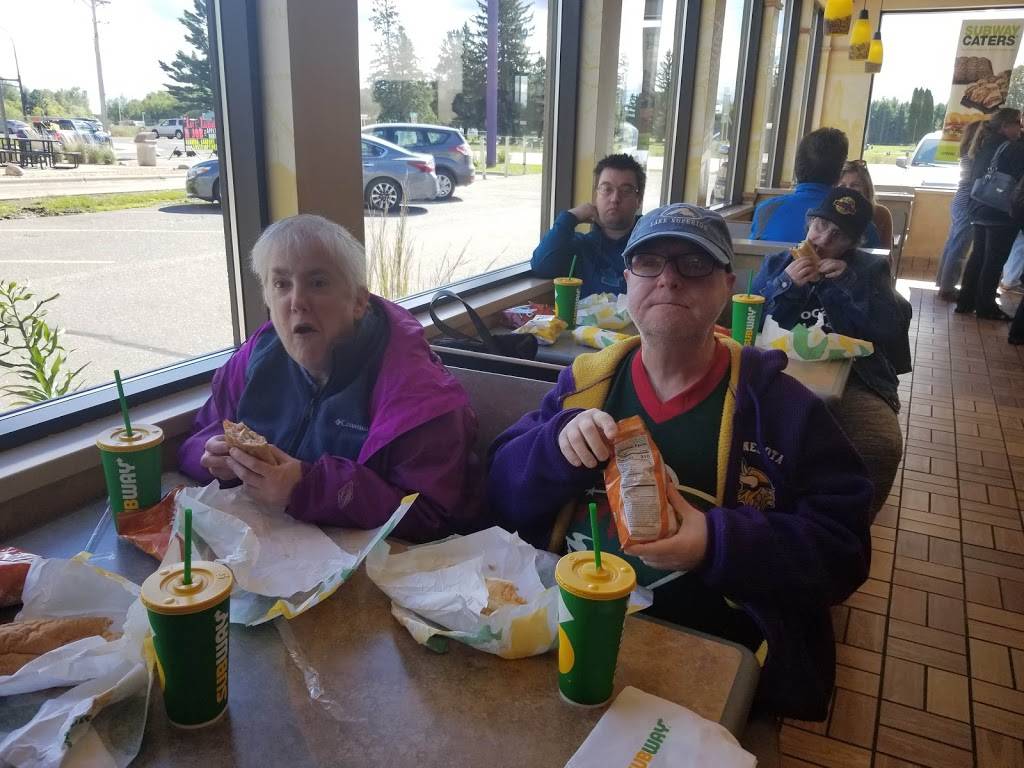 Subway | restaurant | 101 Grindstone Ct, Hinckley, MN 55037, USA | 3203846184 OR +1 320-384-6184