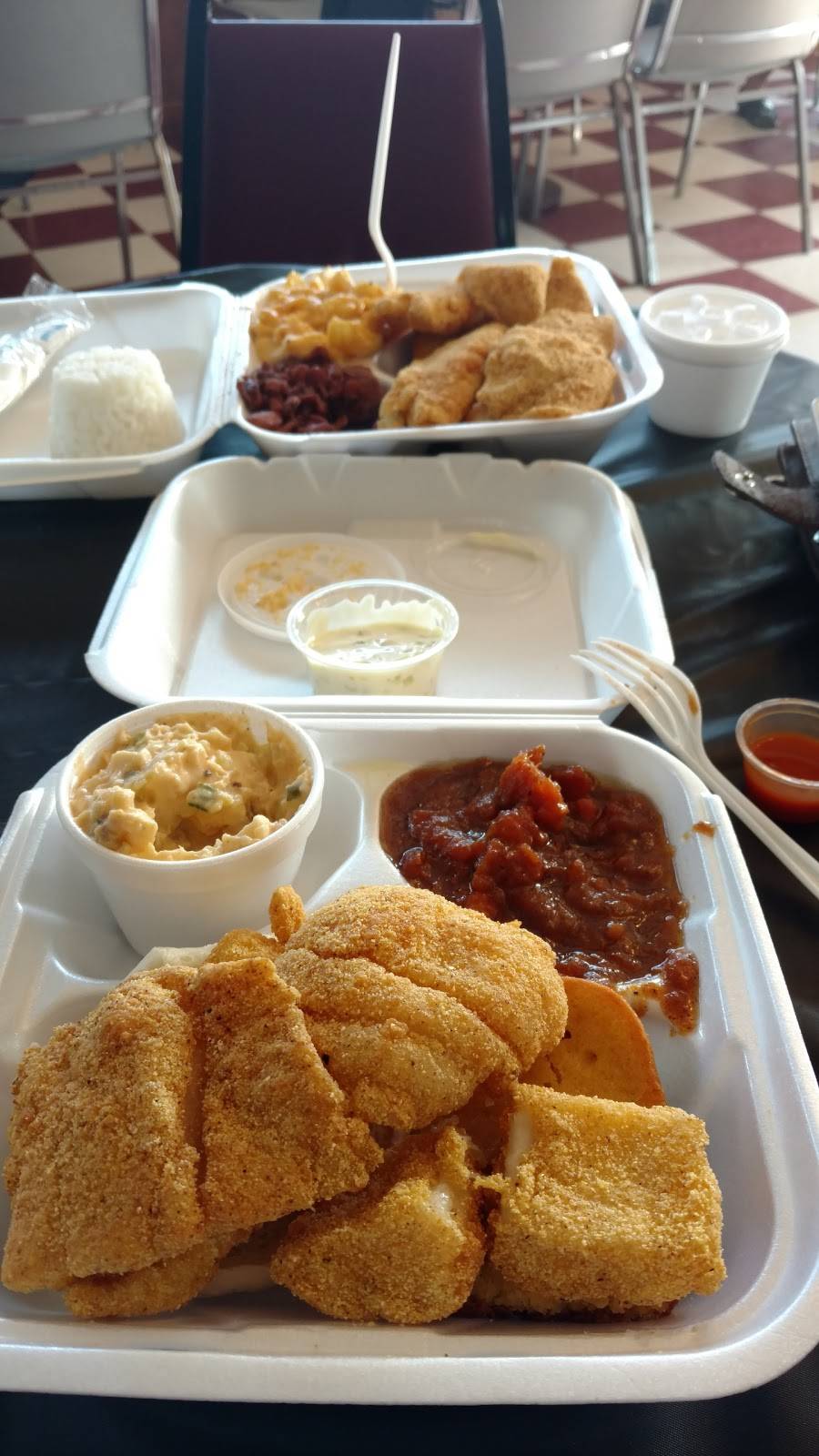 Michelles Soul Food Kitchen | restaurant | 2087 Del Monte Blvd, Seaside, CA 93955, USA | 8317602386 OR +1 831-760-2386