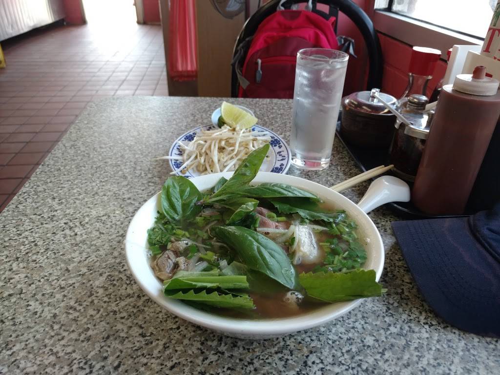 Pho Quyen Food To Go | restaurant | 6944 Westminster Blvd, Westminster, CA 92683, USA | 7148960928 OR +1 714-896-0928