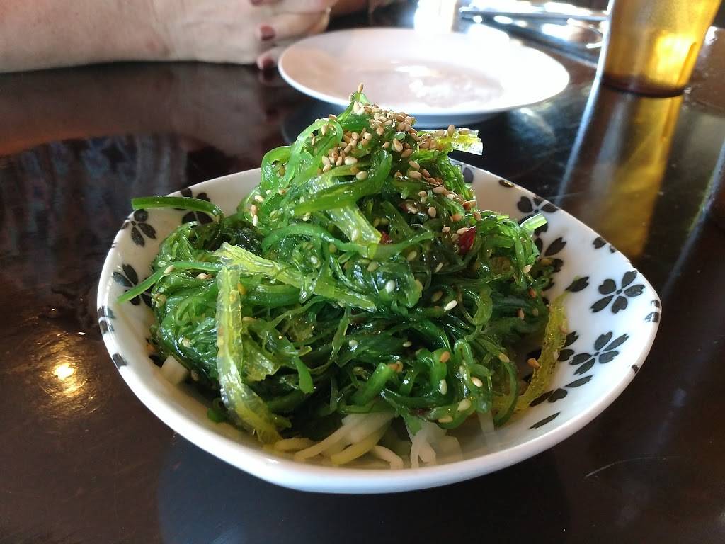 Lotus Restaurant | restaurant | 9011 S Howell Ave, Oak Creek, WI 53154, USA | 4147688888 OR +1 414-768-8888