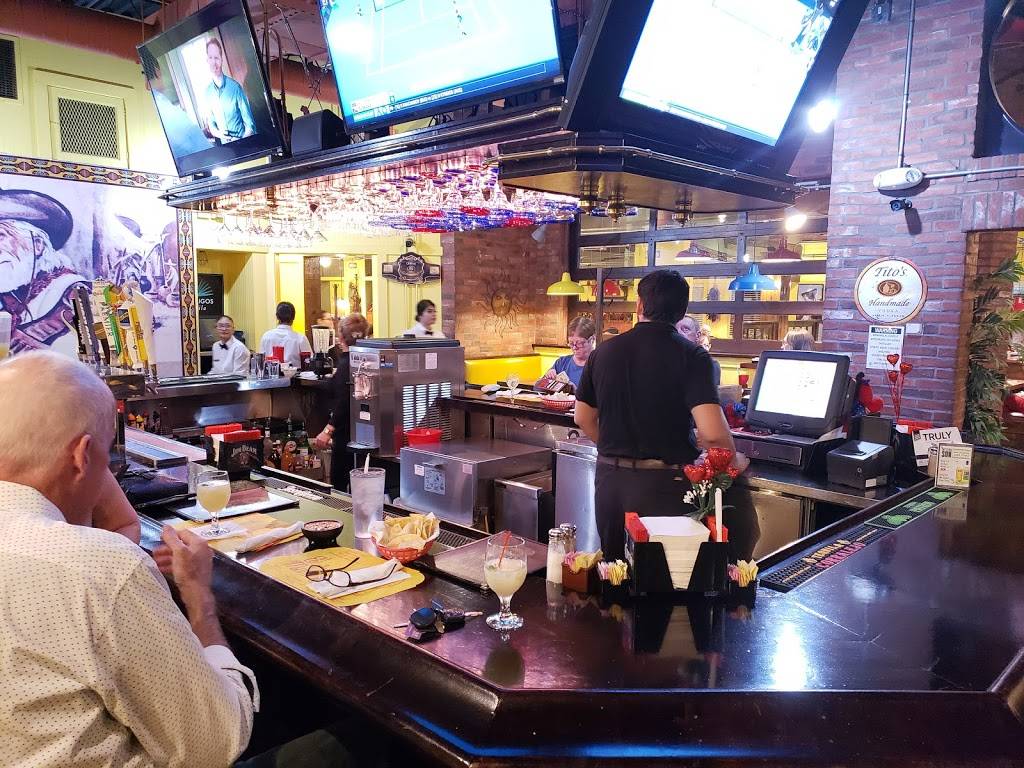 El Molinito | restaurant | 10180 N Oracle Rd, Oro Valley, AZ 85704, USA | 5202688180 OR +1 520-268-8180