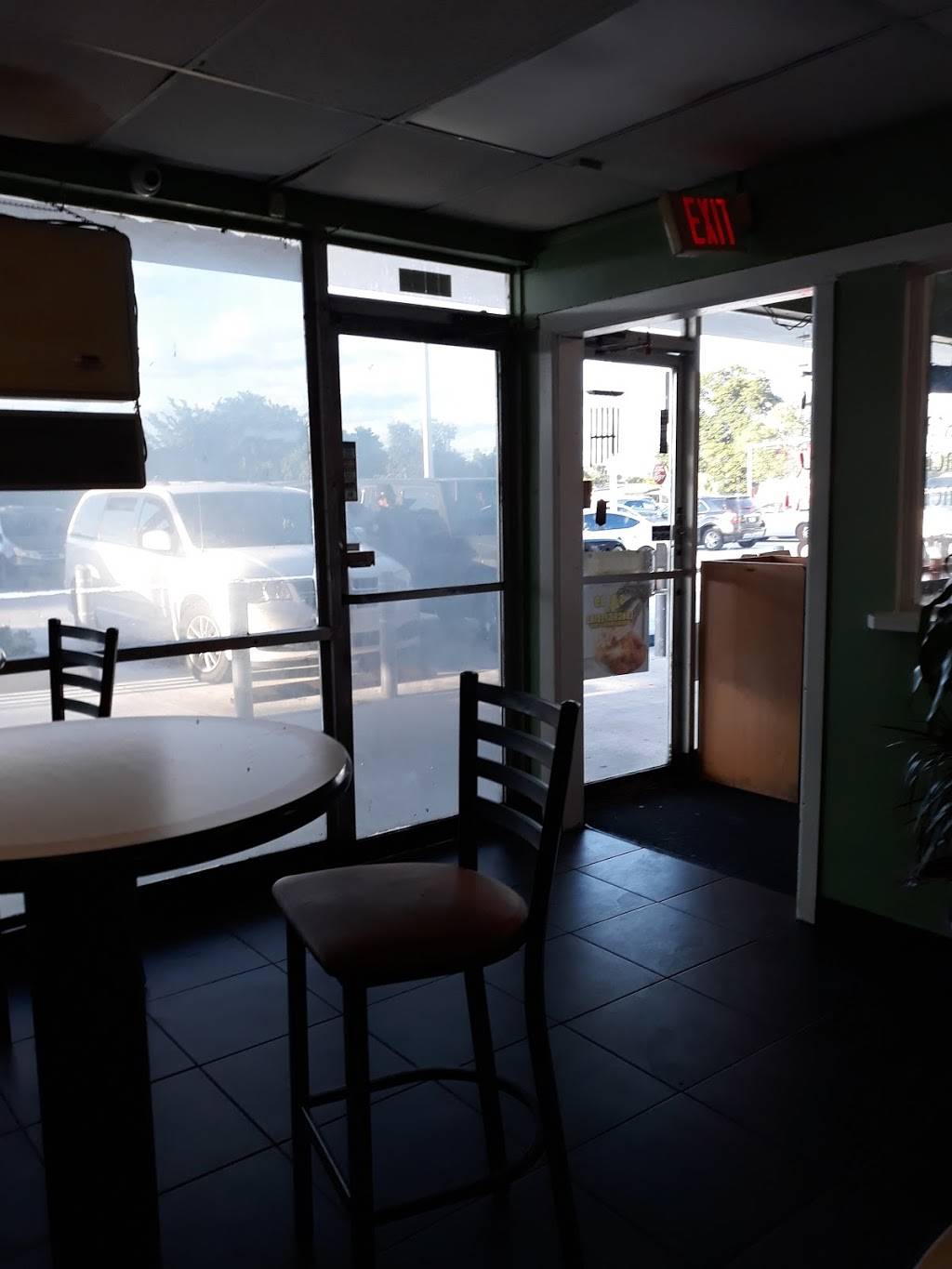 Maams Jamaican Restaurant | restaurant | 1514 NE 205th St, Miami, FL 33179, USA | 3058076558 OR +1 305-807-6558