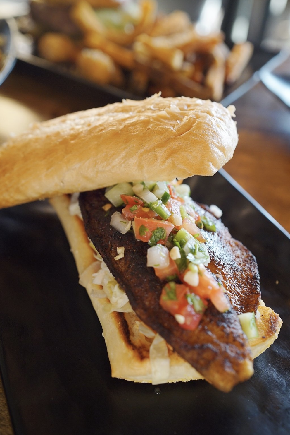 Nola Pub | restaurant | 3481 N Clark St, Chicago, IL 60657, USA | 7736611873 OR +1 773-661-1873