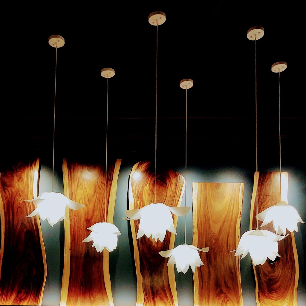 Aura Restaurant & Lounge | restaurant | 12851 University Ave Ste 400, Clive, IA 50325, USA | 5152256005 OR +1 515-225-6005