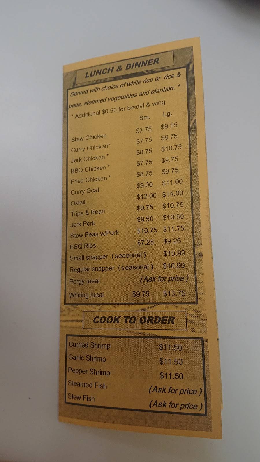 De Jamaican Place | restaurant | 203-05 Hollis Ave, Queens, NY 11412, USA | 9294330105 OR +1 929-433-0105