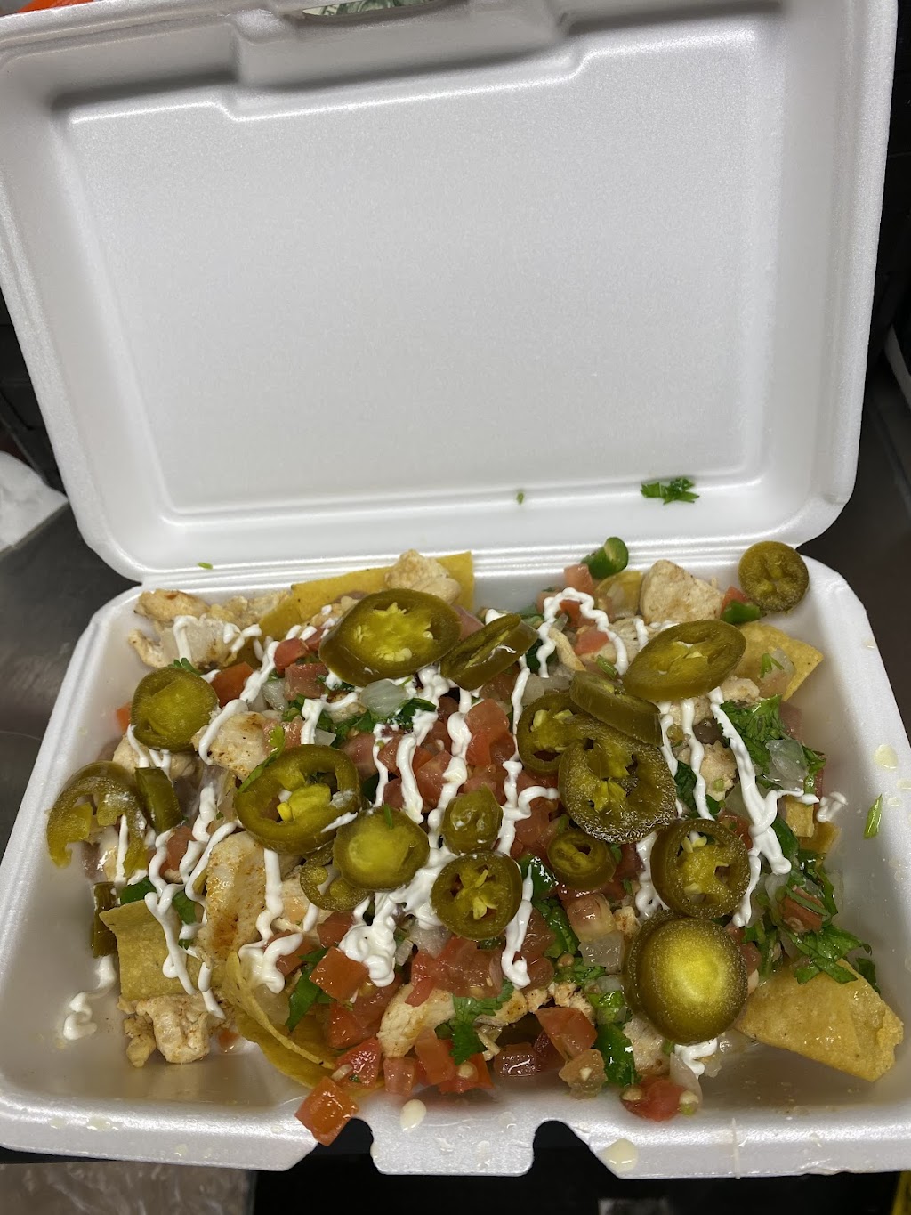 Antojitos Rojas Y mas | restaurant | 6006 E 38th St, Indianapolis, IN 46226, USA | 3177973207 OR +1 317-797-3207