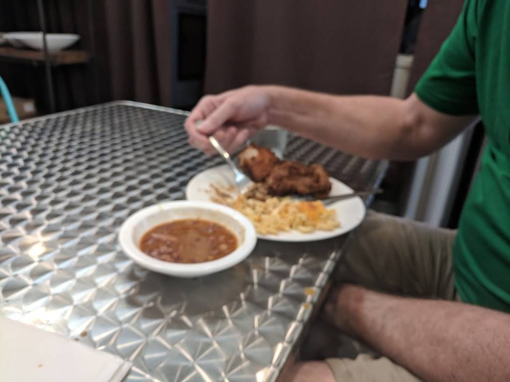 Annies Edibles | restaurant | 4401, 1066 S Fairfax Ave unit a, Los Angeles, CA 90019, USA | 3234247402 OR +1 323-424-7402