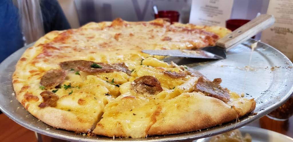 Brooklyn Vs Pizza- Gilbert | restaurant | 894 E Warner Rd #101, Gilbert, AZ 85296, USA | 4802077295 OR +1 480-207-7295