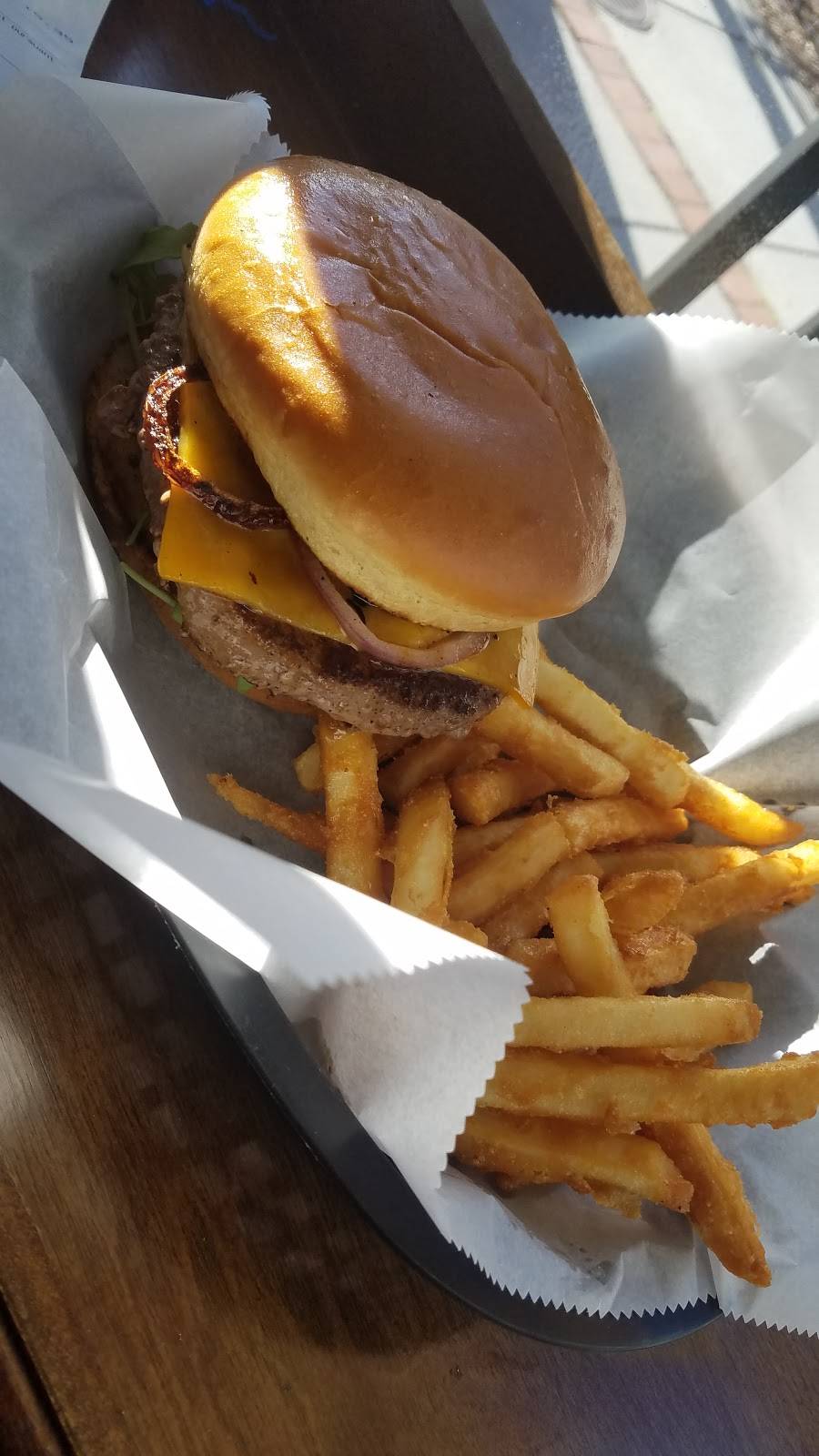 a Chateau | restaurant | 1917 18th St NW, Washington, DC 20009, USA | 2027485154 OR +1 202-748-5154