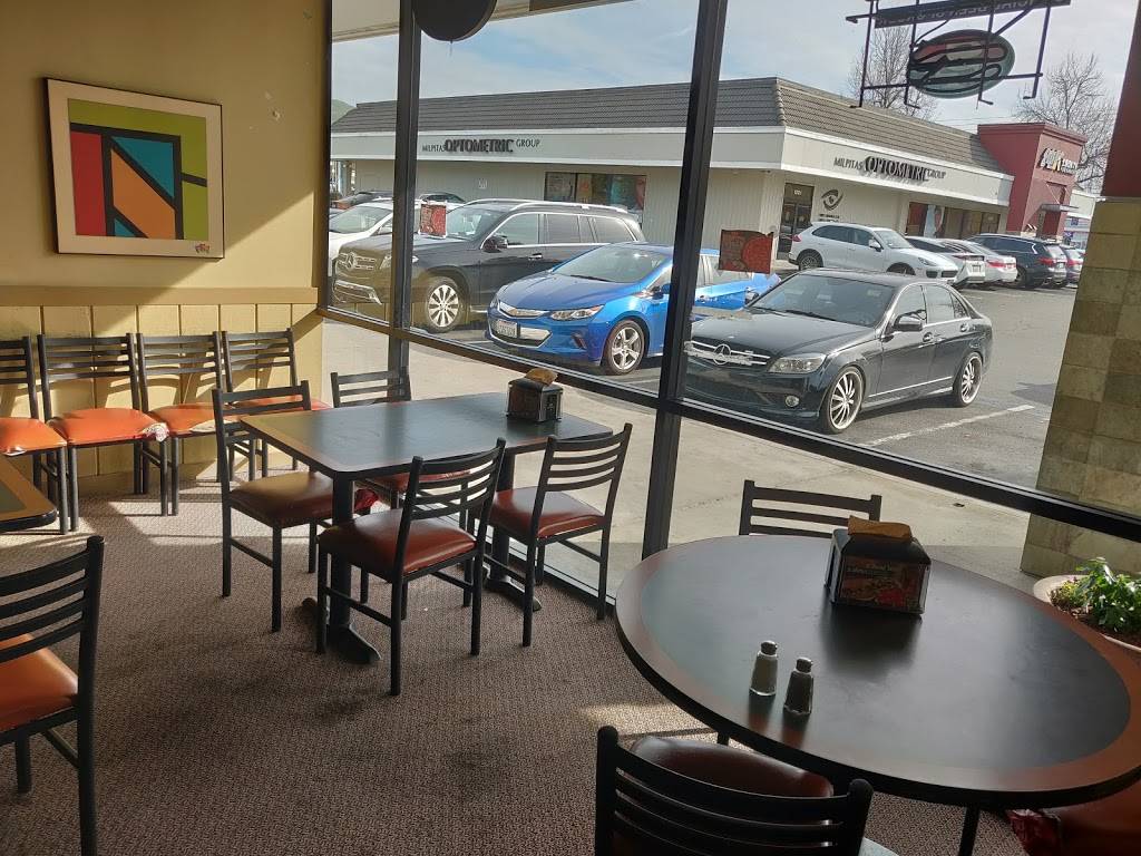 Round Table Pizza | meal delivery | 1271 E Calaveras Blvd, Milpitas, CA 95035, USA | 4082627822 OR +1 408-262-7822